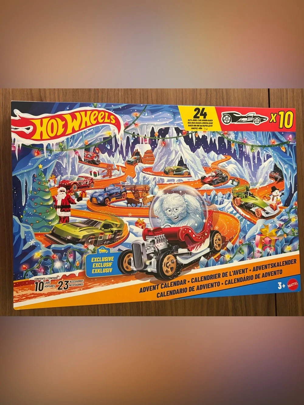 Hot Wheels 2026 Advent Calendar 24 Days 10 Cars & 23 Accessories